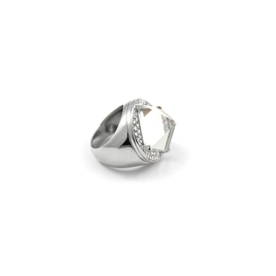 'Entropia' ring in gold and diamonds ENTROPIA | AN SIGILLO LASERAU18B CT 0,50